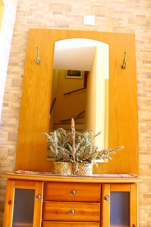 Residencial Los Robles Арройо-Фріо Номер фото