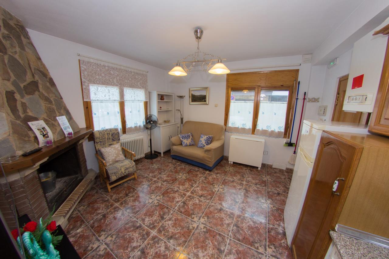 Residencial Los Robles Арройо-Фріо Екстер'єр фото